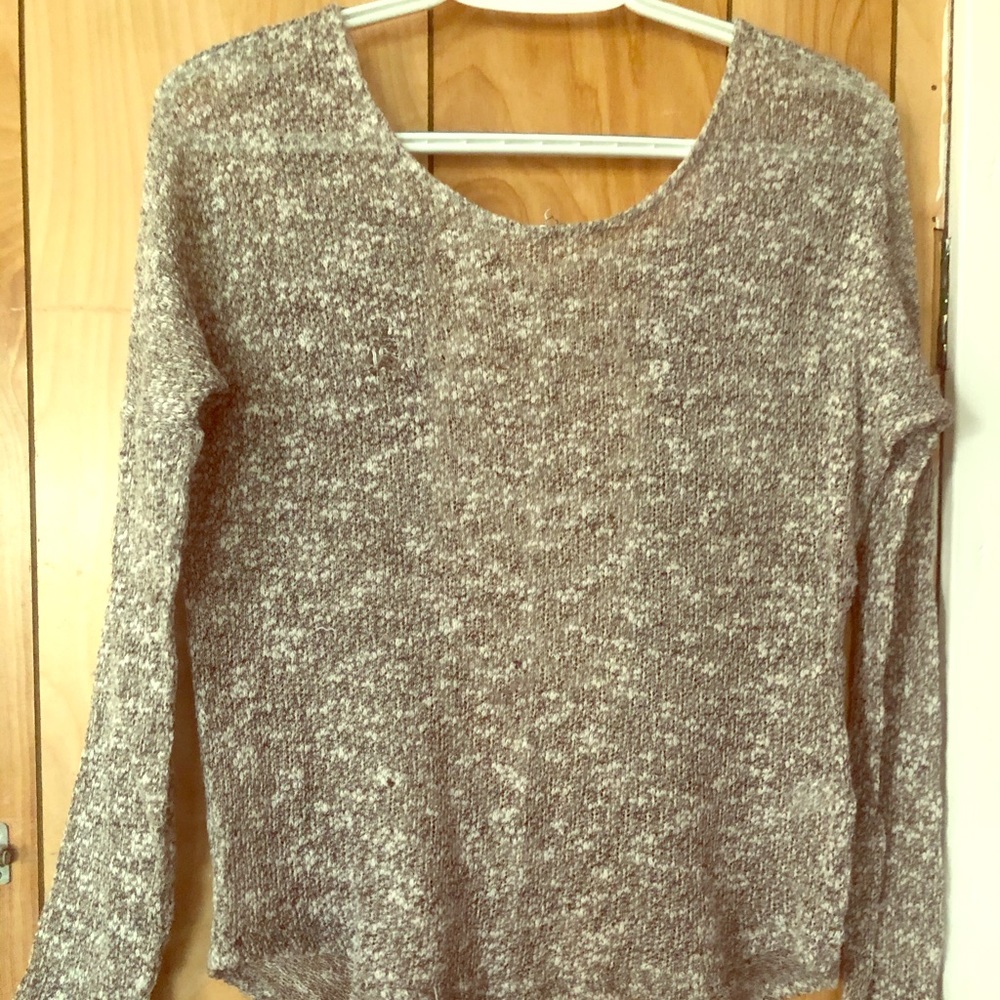 Beautiful long sleeve gray/white blouse